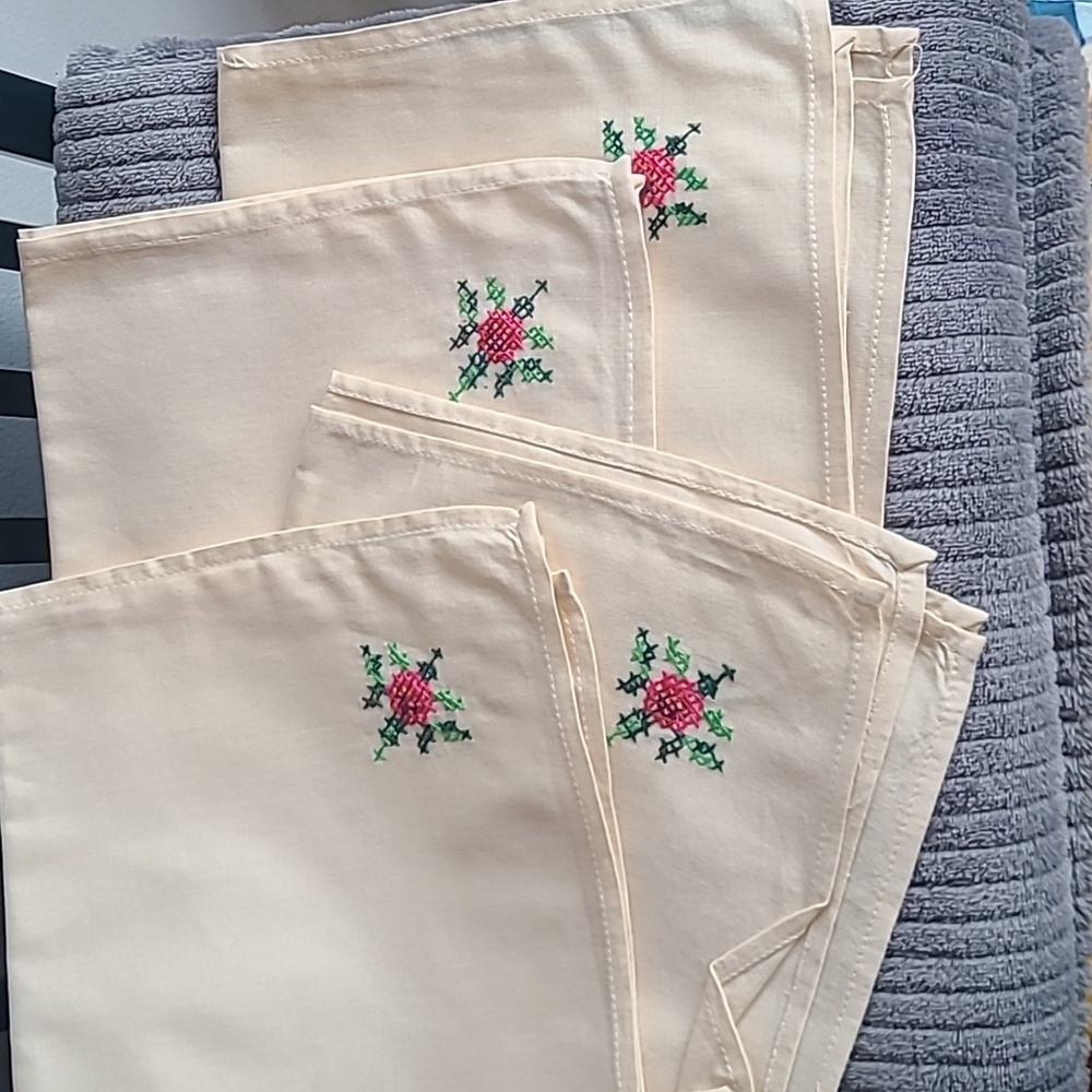 Set of 4 vintage embroidered cream fabric napkins w/pink floral cross-stitch